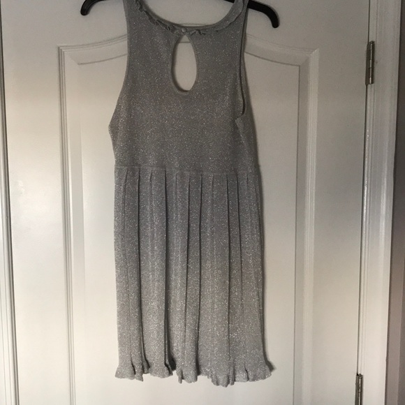 Top - Picture 2 of 3